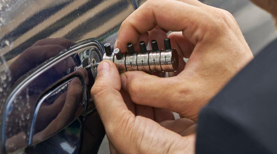 Expert new roof installation services in Cambria, IL